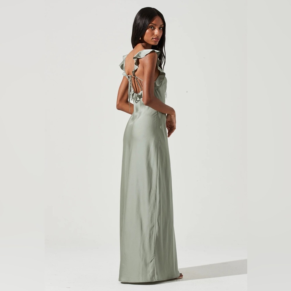 ASTR the Label  BRYNA RUFFLE STRAP SATIN MAXI DRESS